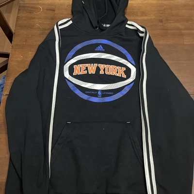 Adidas New York Knicks Sweatshirt Hoodie NBA white Stripes Size M.  - Image 1 of 4