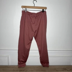 Vuori Performance Jogger in Tamarind Mauve Womens Medium - Picture 1 of 4
