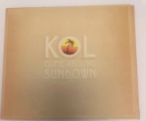 CD Music Digipak KINGS OF LEON COME AROUND SUNDOWN DELUXE 2 Discs Edition 2010 - Picture 1 of 9