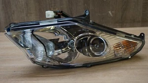 Faro lateral izquierdo peugeot satelis 125 2017 - Imagen 1 de 9