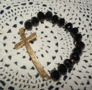 PRETTY Gold Cross & Black Facet Bead Stretch BRACELET - Picture 1 of 3