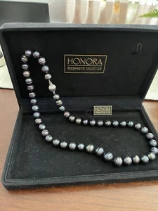 Vintage HONORA Solid 14k White Gold Freshwater Pearls Ladies 18" Necklace & Case - Picture 1 of 5