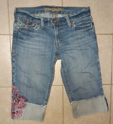 Vintage Old Navy Junior Women Crop Capri Jeans Pink Embroidered Size 8 32 waist - Image 1 of 4