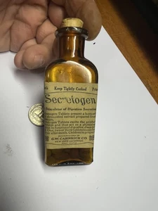 Antikes Papieretikett Braunglas Sekretiogen Medizin Flasche  - Bild 1 von 5