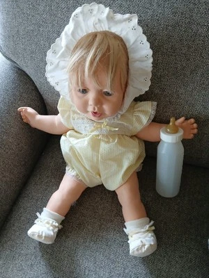 VTG 1984 HASBRO REAL BABY JUDITH TURNER 21"WIDE EYED WEIGHTED REALISTIC BABY - Image 1 of 4