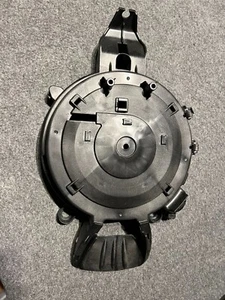 Base alloggiamento Evinrude per avviamento a rinculo 0352559 15 25 30hp 4 tempi fuoribordo - Foto 1 di 4