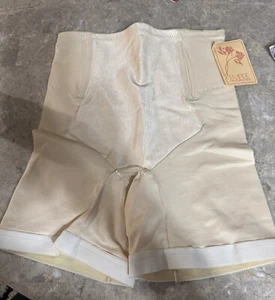 CINTURA GAMBA LUNGA VINTAGE IMPERO INTIMATES! MEDIA. BEIGE! NUOVO! - Foto 1 di 7