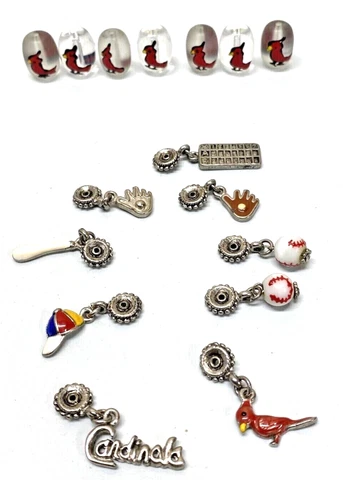 16 Piece MLB St. Louis Cardinals Necklace/Charm Bracelet Beads/Charm Accessories Cover