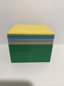 LEGO Lot of 21 mixed colors 16x16 (5"x5") Flat Base Building Plates - Picture 1 of 2