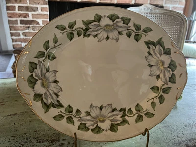 Homer Laughlin Cotillion 13.5" Oval Platter Eggshell Georgian White Floral EUC - Image 1 of 4