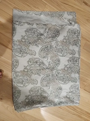 Beige Paisley Linen/cotton Tablecloth 58x92 Euc - Image 1 of 4