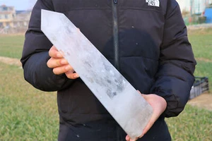 3.12kg Natural Clear Quartz Obelisk Reiki Crystal Wand Tower Point Decor healing - Picture 1 of 15