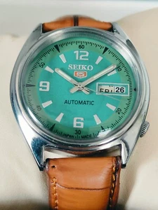 Seiko 5 Automatic Green Dial Day/Date Brown Strap 17Jewels Men's Wrist Watch - Picture 1 of 7