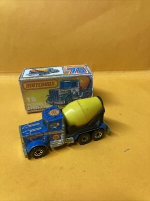 Matchbox Superfast Nr. 19 Peterbilt  Cement Truck mit Box Blau - Bild 1 von 4
