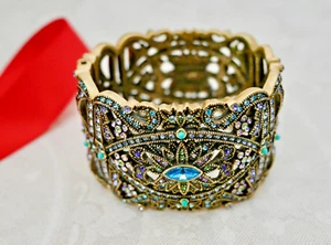 NIB $250 HEIDI DAUS *Romance in Artistry* Crystal WIDE Bangle Bracelet S/M - Picture 1 of 8
