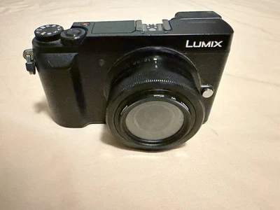 Cámara digital Panasonic LUMIX GX85 16 mega píxeles - negra con lentes de 12-32 mm y 45-150 mm Foto 1 de 2