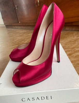 Zapatos de salón Casadei rojo satinado punta abierta plataforma talla EU39,5 US9,5 Foto 1 de 4