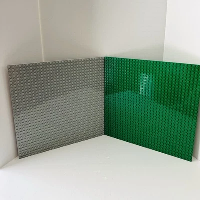 Lote de 2 placas base clásicas de construcción de ladrillo verde + gris 10"x10" 32x32 Foto 1 de 4