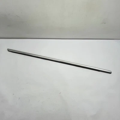 2018-2019 Cadillac XTS ПЕРЕДНЯЯ ПРАВАЯ ДВЕРЬ ОКНО УПЛОТНИТЕЛЬНАЯ ПОЛОСКА МОЛДИНГ OEM 22955408 - Изображение 1 из 4