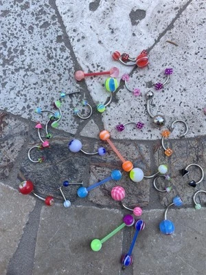 Body jewelry.Belly Button  Rings ,Eyebrow ,Tongue ,Nose Ring Studs Piercing - Image 1 of 4
