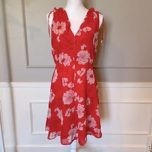 Abito Vince Camuto 8 rosso smanicato floreale aderente e svasato scollo a V luminoso femminile - Foto 1 di 6