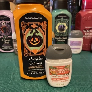 BATH & BODYWORKS PUMPKIN CARVING FOAMING HAND SOAP 259ml & POCKETBAC SANITIZER - Picture 1 of 6