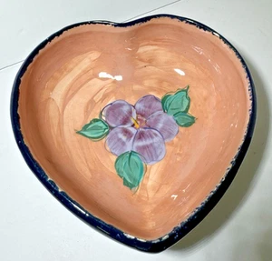 LESAL HOME Lisa Lindberg Von Nortwick Heart Shaped Floral Design Trinket Dish - Picture 1 of 8