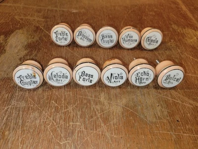 Lote de 11 botões de puxar antigos de porcelana rosa dos anos 1800 Story & Clark Organ - Imagem 1 de 4