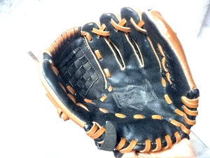 adidas Baseball Glove Easy Close TS9500BR 9.5" Youth Black Excellent Shape RHT - Picture 1 of 13