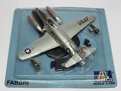 ITALERI AG-P019 1:100 Scale Lockheed F-80 Shooting Star USAF Fighter Aircraft - Image 1 of 4