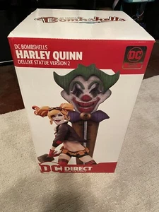 DC Direct Bombshells Harley Quinn Deluxe Statue Version 2 New In Box Exclusive - Picture 1 of 4