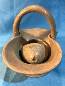 VINTAGE STUDIO POTTERY HILLSTONIA STONEWARE POSY BASKET BY MOIRA POTTERY - Picture 1 of 7