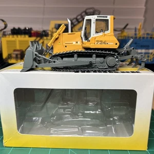 Liebherr PR734 XL Litronic Crawler Tractor 1:50 Scale - Picture 1 of 13