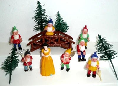 Juego de figuras vintage de decoración de pastel Blancanieves y los siete 7 enanitos Foto 1 de 4