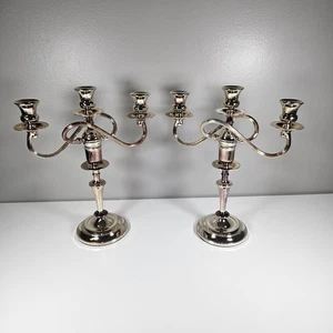 Set di 2 candelabri vintage a braccio oscillante con 3 candele made in Japan - Foto 1 di 6