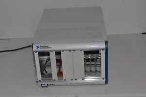 ^^ NATIONAL INSTRUMENTS Ni PXI-1042 Mainframe Chassis (RJX48) - Bild 1 von 5