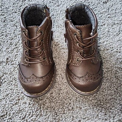 Botas Cat & Jack Niño Talla 5 Marrón En Buen Estado Foto 1 de 4