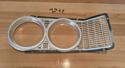 Mopar 1966 Dodge Coronet B-Body parrilla faro bisel parrilla lateral izquierda Foto 1 de 4