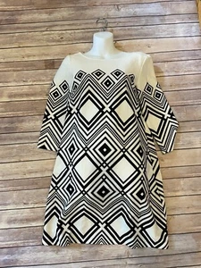 TAYLOR WHITE AND BLACK Geometric Diamond Print Shift DRESS SZ 8 - Picture 1 of 4