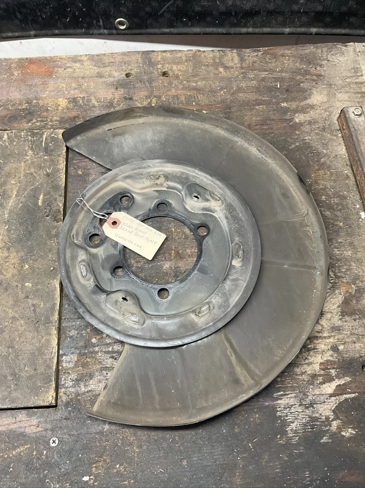 14-19 Infiniti Q50 Q60 Q70 Sport Rear Right Brake Back Plate 44020-1MC6A - Image 1 of 4