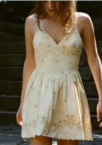 Vestido Zara Popelina Bordado Vainilla Talla Med Nuevo con Etiquetas - Imagen 1 de 14