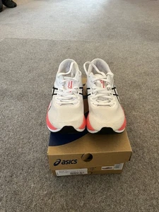 Ladies ASICS Magic speed 3 Running Shoes, Size 4.5. Excellent condition. - Picture 1 of 5