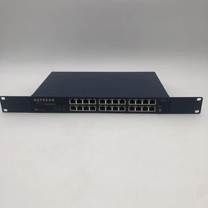 Netgear EN524 24 port Ethernet Hub POWER TESTED READ - Picture 1 of 14