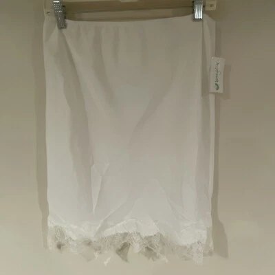 Novo com etiquetas Honeydew White Slip, tecido de renda marfim médio poliéster nylon bainha com franjas - Imagem 1 de 4