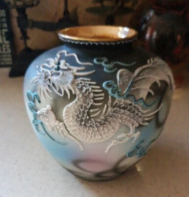 Vintage NORITAKE Moriage Dragonware Dragon Jewel Eyes Vase  6 In Old Stamp  - Image 1 of 4
