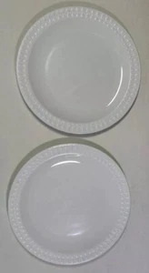 Corning Centura Dinner Plates Sculpted Rim White Tulips Lot Of 2 Pyroceram USA - Picture 1 of 10