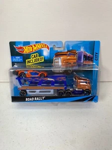 Hot Wheels City 2013 Racing Rigs Road Rally with Car Hauler and Car NIB - Bild 1 von 7
