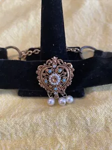 Florenza Choker Necklace Velvet Gold Tone Heart Faux Pearls 15” Vintage *227 - Picture 1 of 7