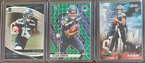 Lote de 3 tarjetas de fútbol americano Panini Seattle Seahawks 2025 inserción de novato/comercio paralelo - Imagen 1 de 2