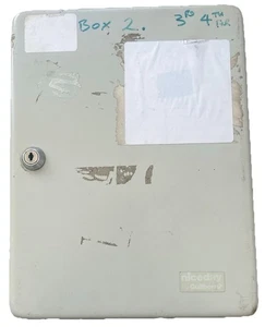Niceday Key Box, 12 x 9 x 3.5ins, Used, Lockable, Storage, Cabinet, Grey, Metal - Picture 1 of 9